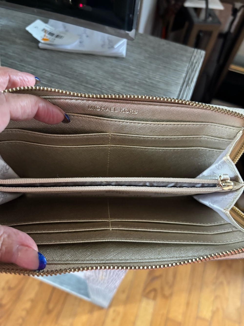 Michael Kors Metallic Gold Hobo Shoulder Bag - Picture 5 of 16